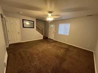 Main picture of 141 Penny Ln