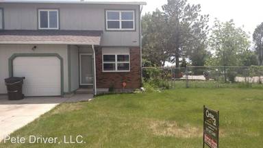 Main picture of 2374 Mahogany Cir
