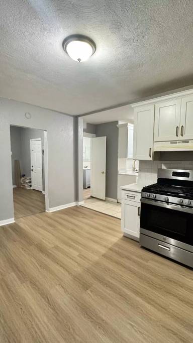Main picture of 167 Walnut St