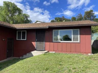 Main picture of 1095 Maohu St
