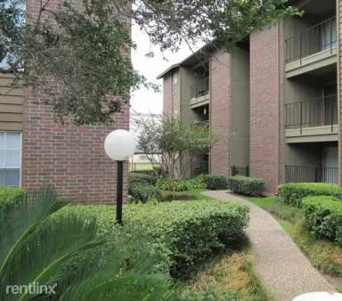 Main picture of Star Beltway 8 Apartments