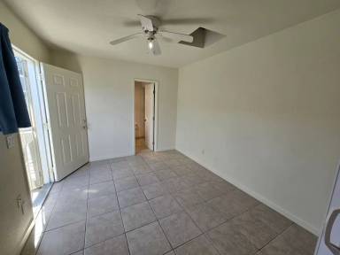Main picture of 2313 Grand Ave