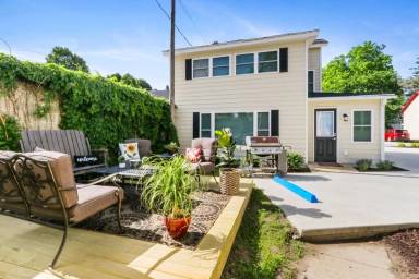 Main picture of 816 Wisconsin St