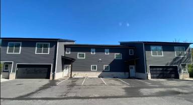 Main picture of 293 W Ash St