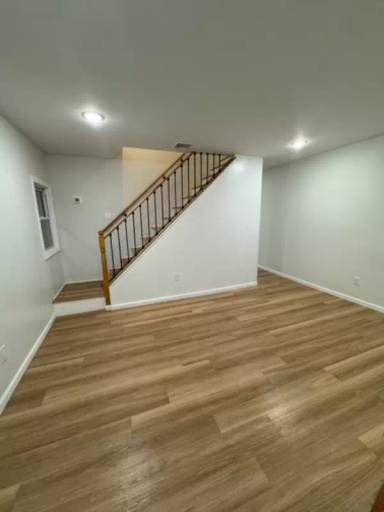 Main picture of 344 John St