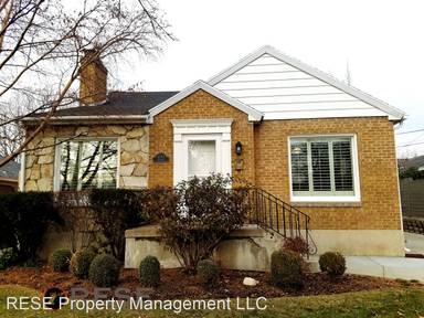 Main picture of 1543 E Roosevelt Ave