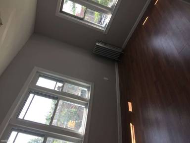 Main picture of 4011 Paulding Ave