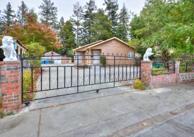 Main picture of 26 Arrowhead Ln