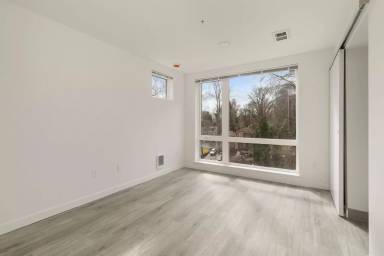 Main picture of 3019 S Angeline St