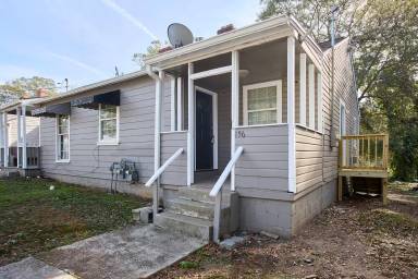 Main picture of 156 Hedges St SE