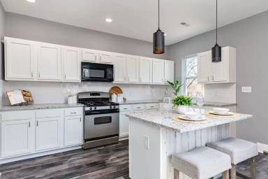 Main picture of 3505 Virginia Ave