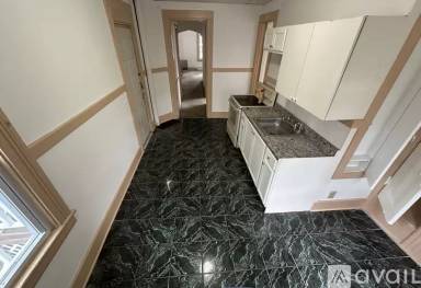 Main picture of 76 Avenue A