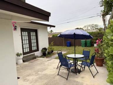Main picture of 6432 SW 20th St