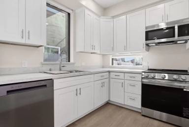 Main picture of 4649 Arizona St