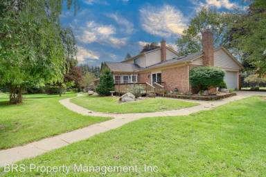 Main picture of 1681 Glen Meadow Ln