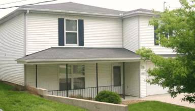 Main picture of 2004 4th Ave