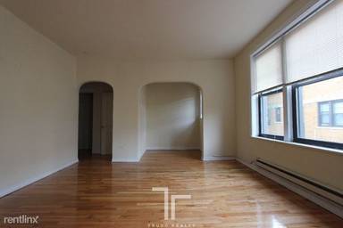 Main picture of 719-27 W Barry Ave