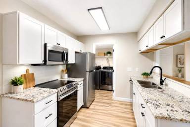 Main picture of 3181 Preserve Ln