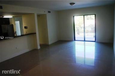 Main picture of 838 Salzedo St