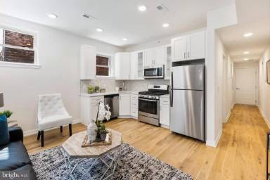 Main picture of 2529 Frankford Ave