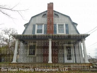Main picture of 452 W Wyoming Ave