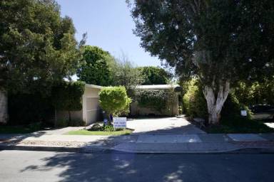 Main picture of 1160 Shelley St