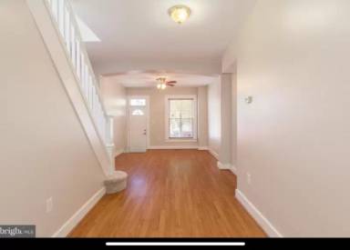 Main picture of 111 N Curley St