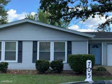 Main picture of 705 Capac Ct