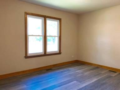 Main picture of 4165 Maple Ave