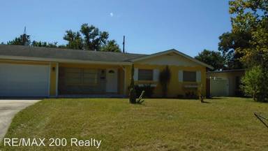 Main picture of 3818 Surrey Dr