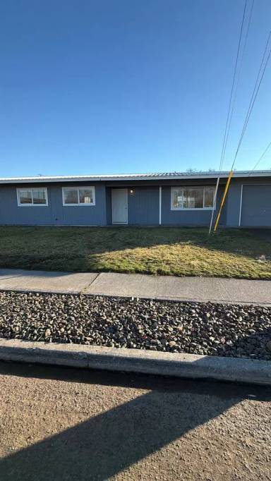 Main picture of 8915 Travis Dr