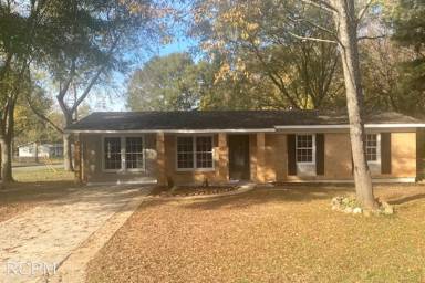 Main picture of 2931 Berkshire Dr SW