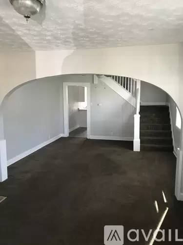 Main picture of 347 W 25th St