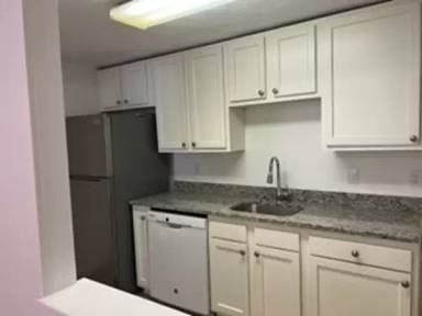 Main picture of 270 Quarry St