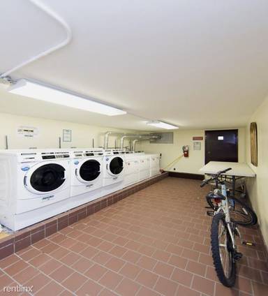 Main picture of 342 E 55th St