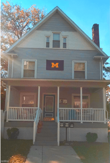Main picture of 324 John St