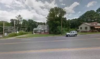 Main picture of 3395 S Amherst Hwy