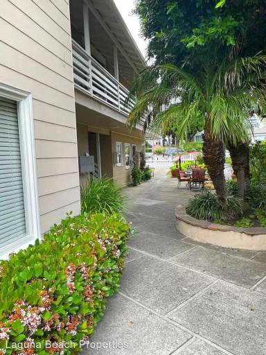 Main picture of 387 Cypress Dr