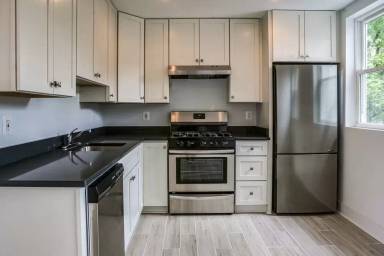 Main picture of 5735 14th St NW