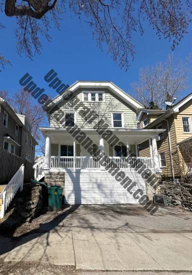 Main picture of 418 Melville St