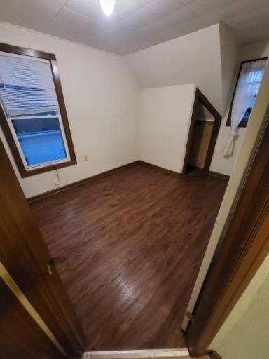 Main picture of 3823 Fir St