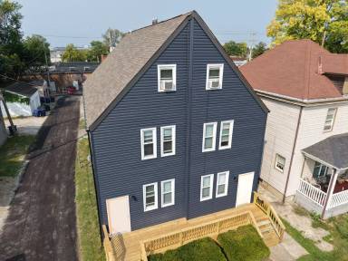 Main picture of 2403 East Ave