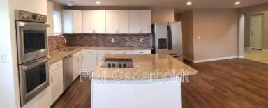 Main picture of 501 Independence Dr