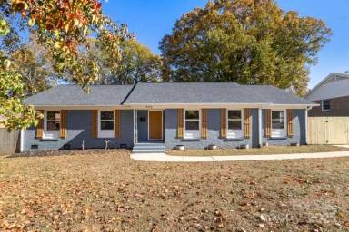 Main picture of 5116 Carriage Drive Cir