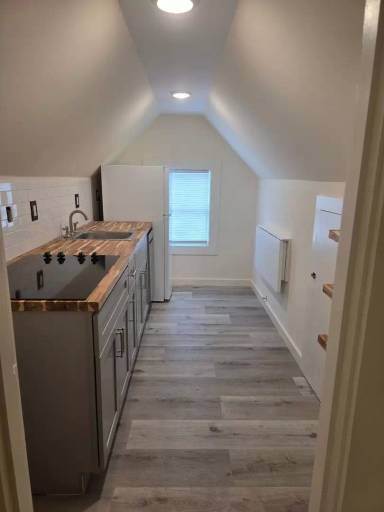 Main picture of 321 S Maple St
