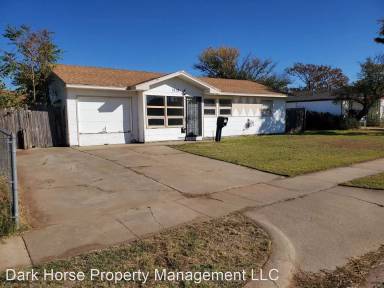 Main picture of 1112 Sandlewood Dr