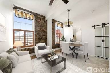 Main picture of 330 Julia St