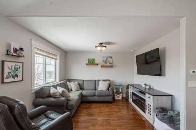 Main picture of 3086 S Chartwell Gdn