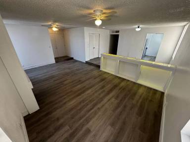 Main picture of 3336 Sylvia St