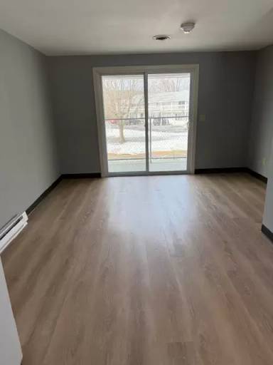 Main picture of 65 French King Hwy